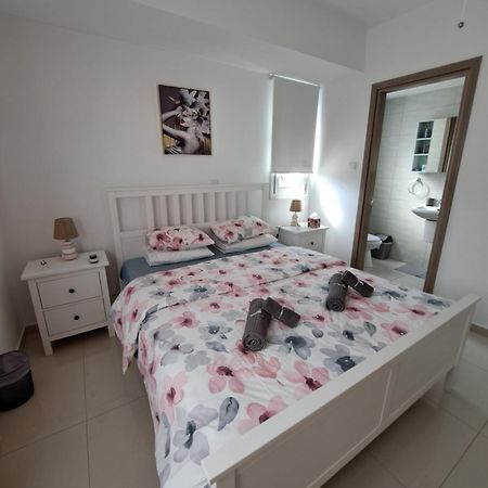 Albert'S Apartment St. Lazarus 401 Larnaca Extérieur photo